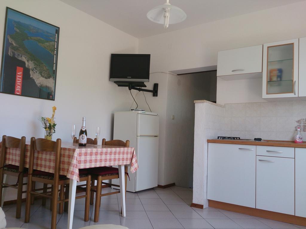 Apartments Valentino 수페타르스카 드라가 객실 사진