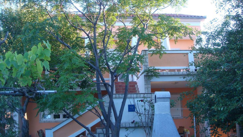 Apartments Valentino 수페타르스카 드라가 외부 사진