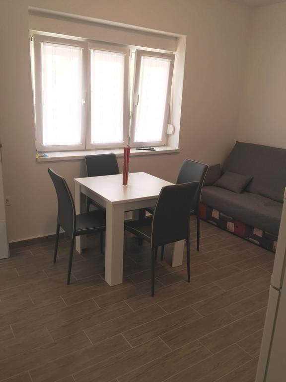 Apartments Valentino 수페타르스카 드라가 외부 사진