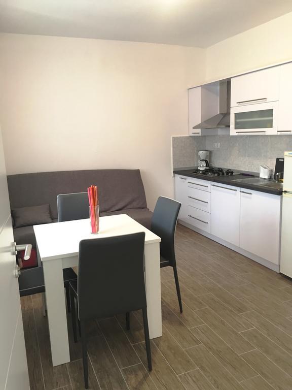 Apartments Valentino 수페타르스카 드라가 외부 사진